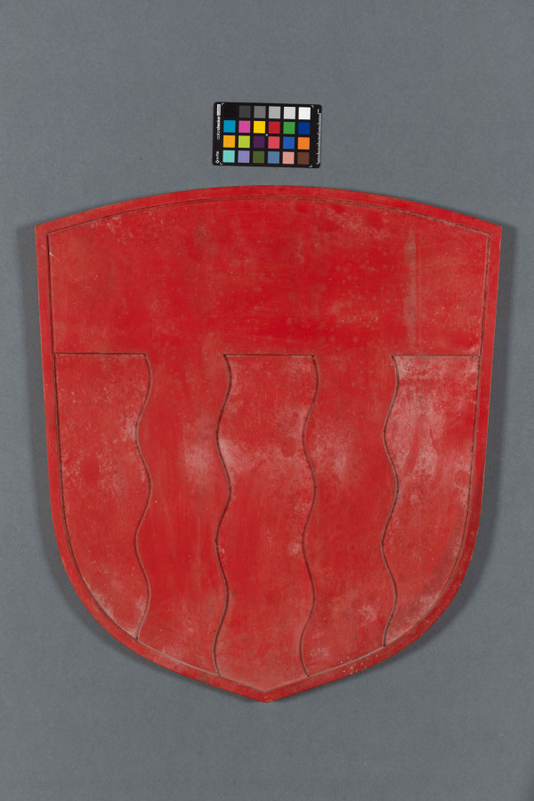 Einzelnes Holzmodell aus einem grossen Konvolut vor Untersuchung und Reinigung